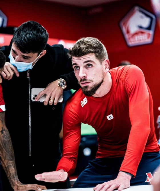 包含法甲赛后走向成谜，广东宏远官宣签约，底气十足，医务组通报恢复的词条