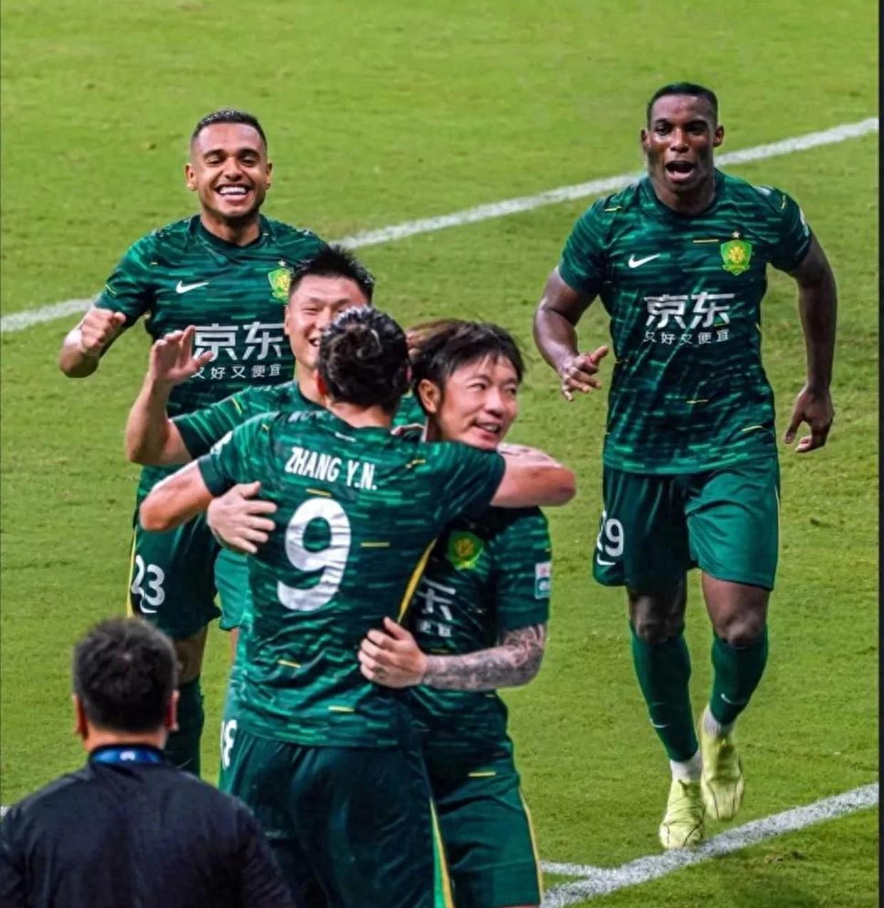 关于赛后北京国安调整名单以备全明星赛；防线松动环节打磨；管理层满意；赛程密集仍需轮换的信息