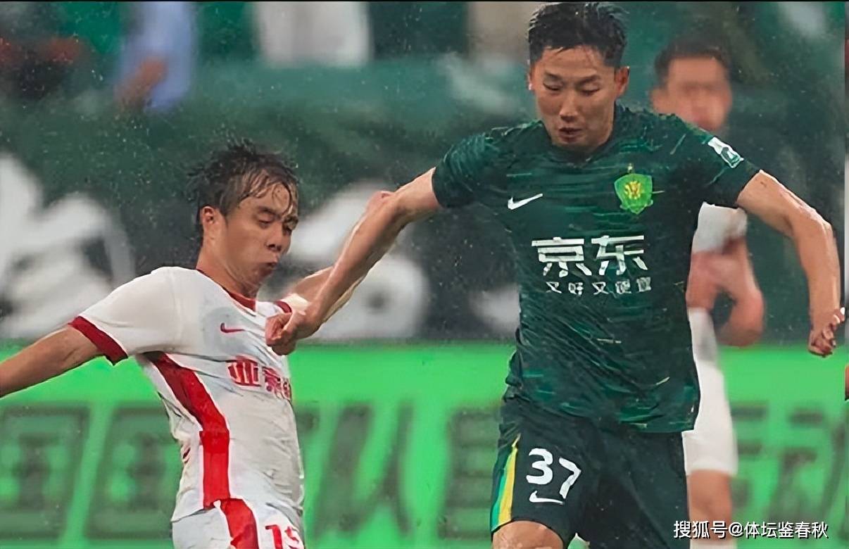 爱游戏中国-关于加时末段亚冠焦点战，北京国安强势反弹，球迷炸锅，轮换策略成焦点的信息