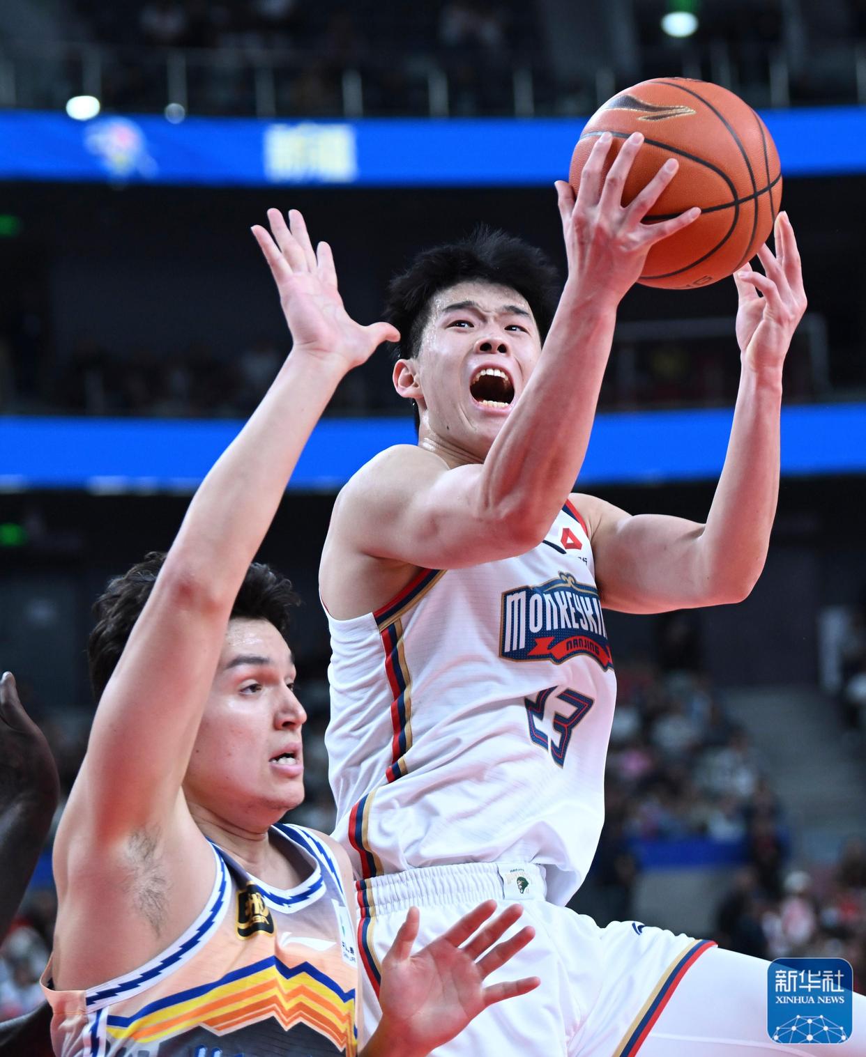 爱游戏平台-赛后新疆广汇临场应变：CBA季后赛节点到来，目标明确，临场指挥获称赞的简单介绍