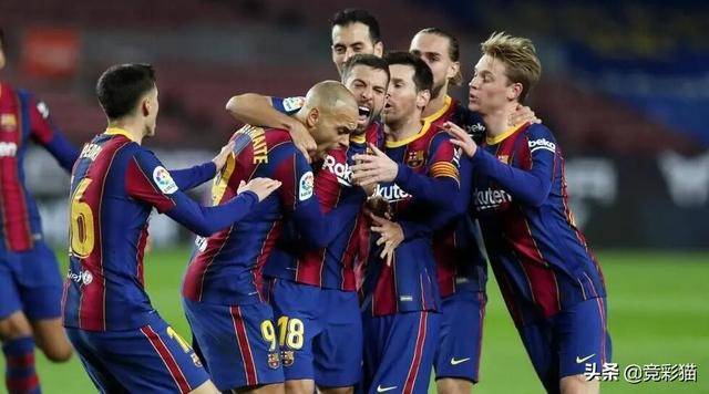 爱游戏娱乐-包含今晨西甲焦点战，托特纳姆状态回暖，引发热议，轮换策略成焦点的词条