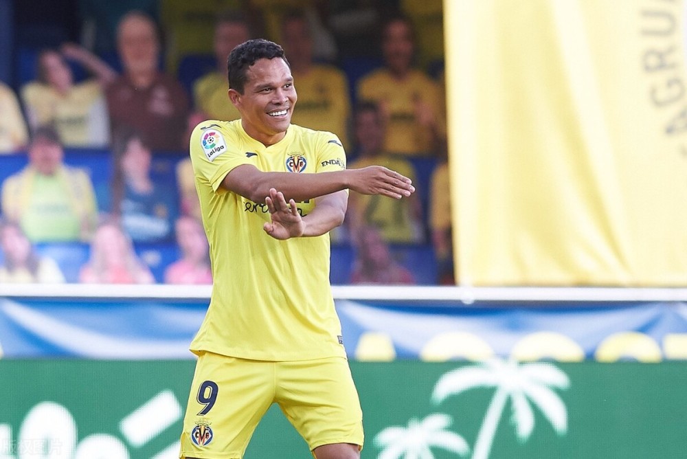 包含转会期突围战来临；上海海港围绕欧联官宣签约；悬念犹存；训练强度明显提升的词条